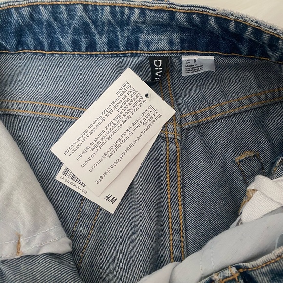 H&M Jean shorts - Picture 3 of 3